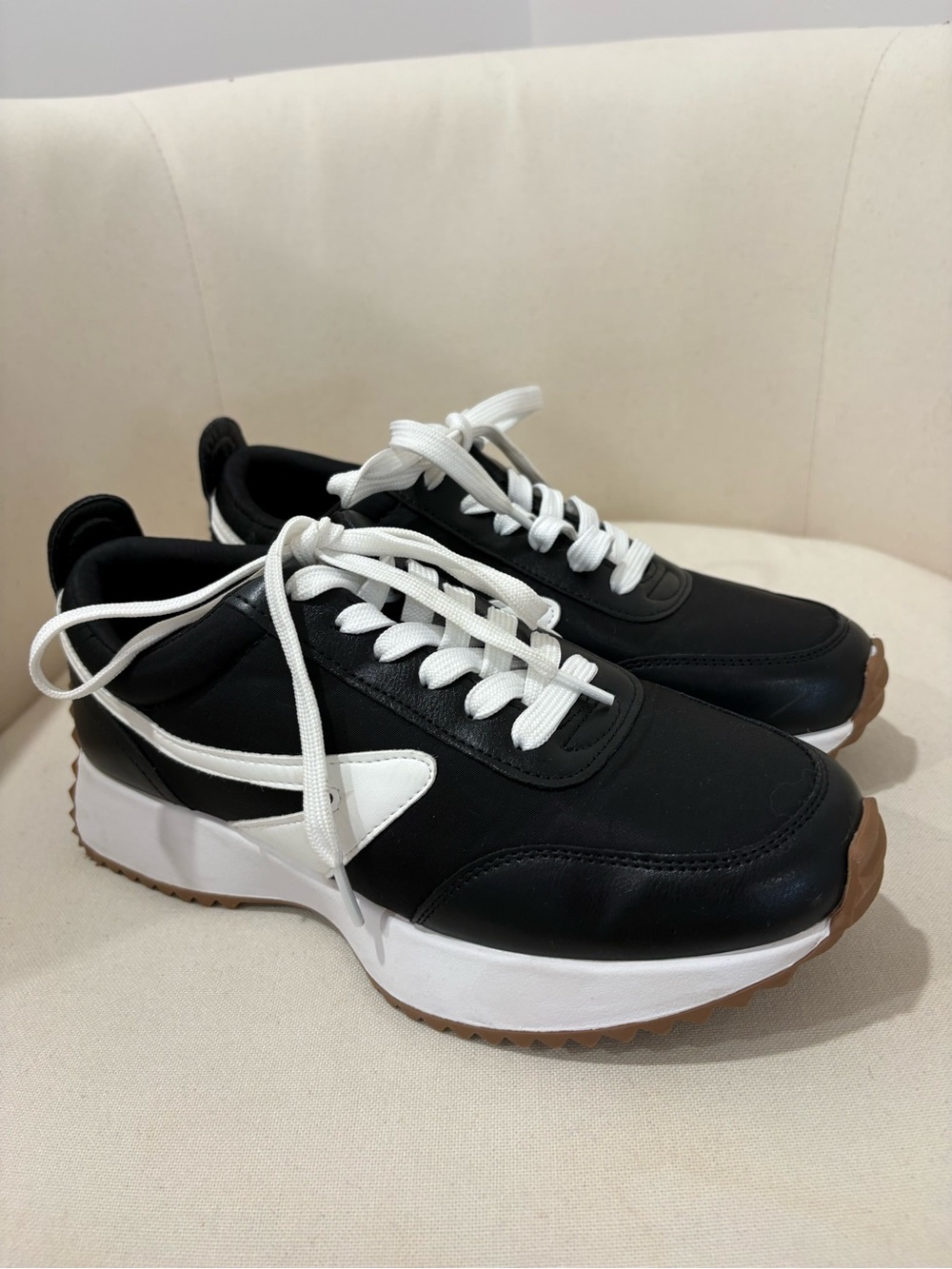 NWOT - DV by Dolce Vita Black White and Brown Platform Sneakers